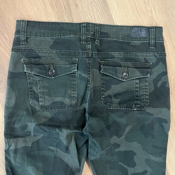 Supplies Green Skinny Camo Jeans Gold Zipper Pockets Size 6 - Picture 10 of 10